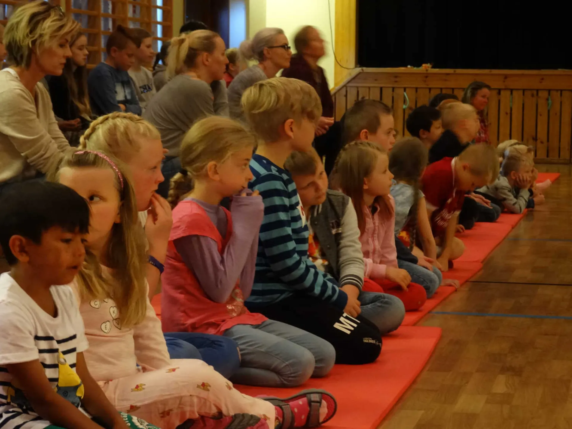 Hildre Montessoriskule — skulebygningen sett utanfrå